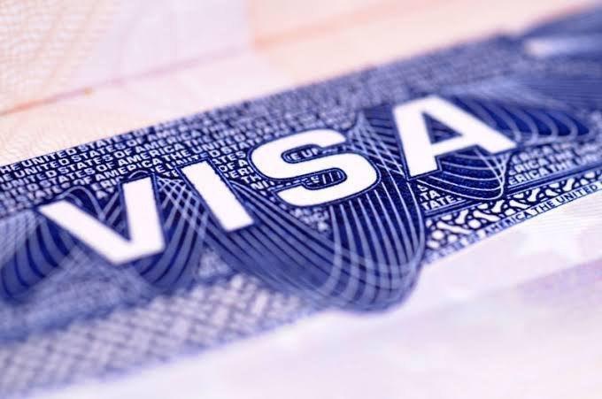 با شیوع کرونا در ایران ، امارات صدور ویزا برای ایرانی‌ها را متوقف کرد!